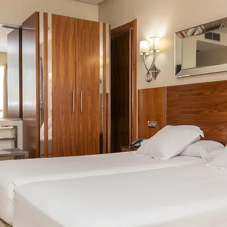 Hotel Gran Sol 4*